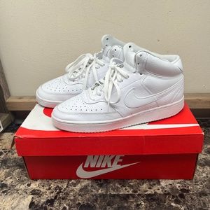 Nike Court Vision Mid Triple White Mens Size 9 CDS5466-100 EUC W/ Box
